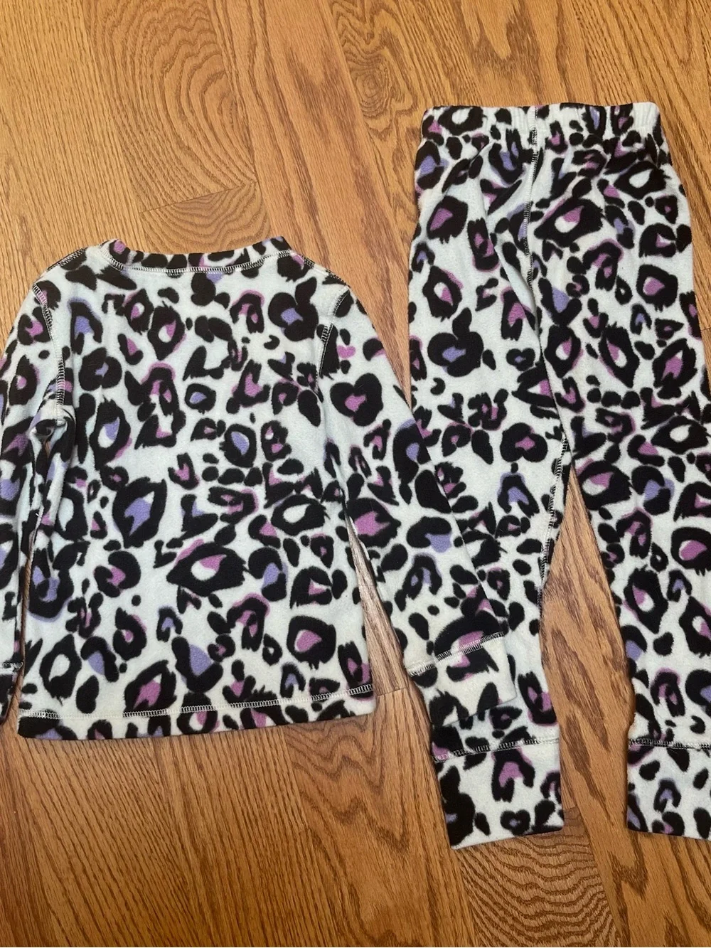 Girls' Leopard Thermal Pajama Set in Purple/Pink & Black